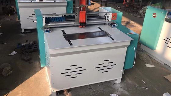 Máquina de fecho de divisória de cartão ondulado Min.Span Tamanho de fenda 42mm