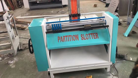Pequena máquina de fabricação de caixas de cartão ondulado com tamanho de fenda de 42 mm