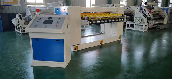 Máquina de corte de folhas NC de camadas duplas Função de corte de papel para comprimento de trilho de 6000 mm