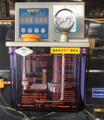 Fabricação de máquinas para cortar e descascar em forma de matrizes, de qualidade semiautomática