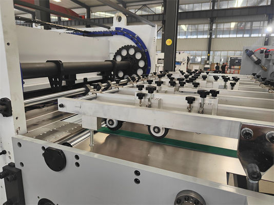 Máquina automática de corte de matriz plana para corte de matriz corrugado de tamanho máximo 1490 * 1090mm fácil