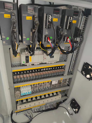 Caixa de cartão corrugada semiautomática de servo duplo