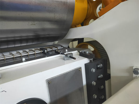 Máquina automática de fabricação de caixas de papel de cartão corrugado