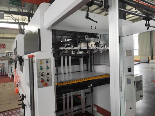Hotéis Precision Feed Paperboard Die Cutting Machine com Design Modelo e Alta Velocidade