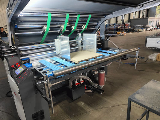Máquina de laminação semiautomática a motor elétrico para laminação brilhante de papelão
