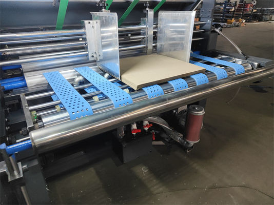 Máquina de laminação de papelão para embalagens metálicas
