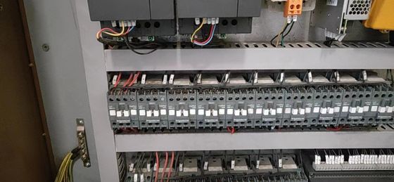 Máquina de colagem de pasta de cartão automática