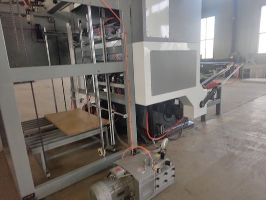 Máquina de corte automática a motor elétrico para a produção de caixas de pizza e caixas de frutas