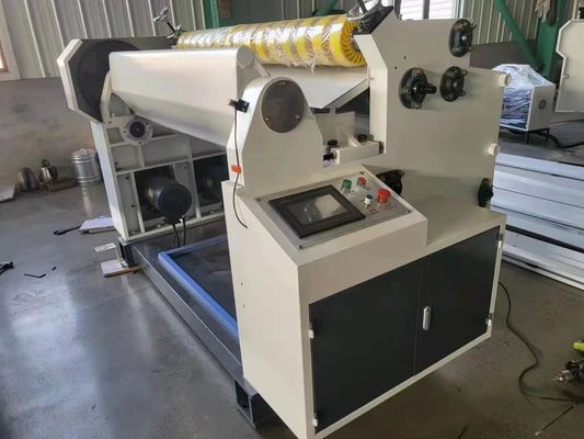 Precisão de corte ± 1,5 mm Cortador de folhas de papel de rolo para 2 folhas de cartão ondulado
