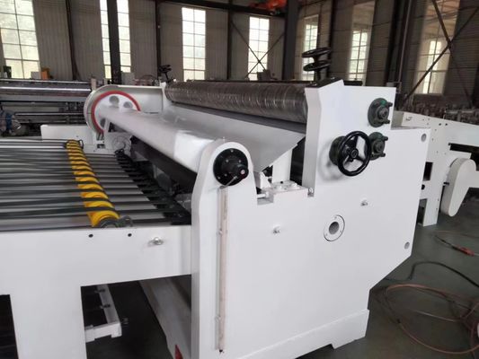 Lojas de vestuário 1350x1200x2000mm Cortador automático de folhas para cartão ondulado de 2 plies
